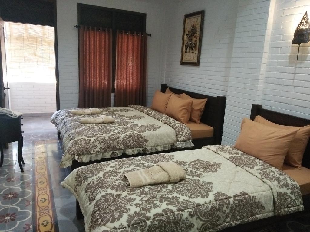 Satu Kayen Guest House Слеман Экстерьер фото