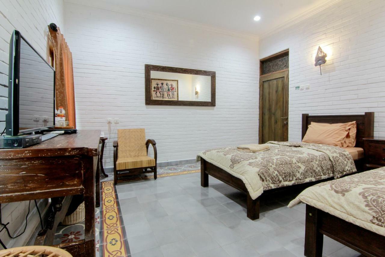 Satu Kayen Guest House Слеман Экстерьер фото
